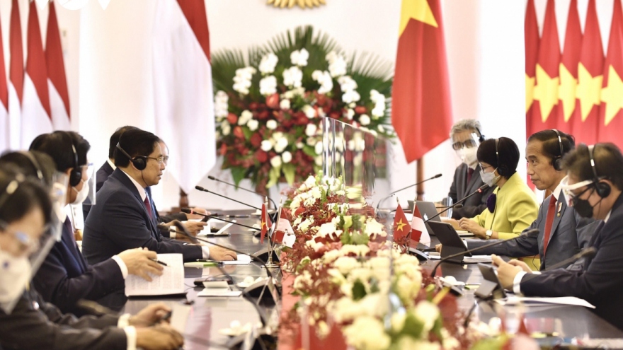 Vietnam attaches importance to relations with Indonesia